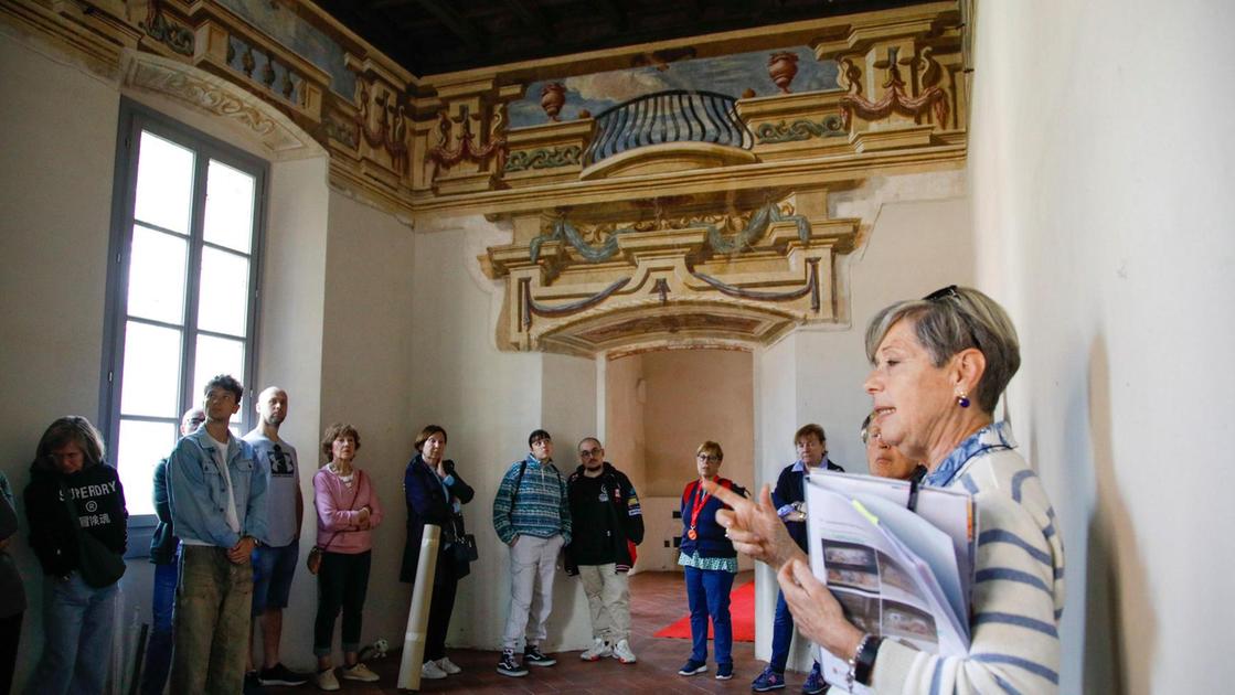 Cusano, viaggio a Palazzo Omodei. Dal fascino delle sale affrescate al recupero dell’antica cappella Cusano, viaggio a Palazzo Omodei. Dal fascino delle sale affrescate al recupero dell’antica cappella