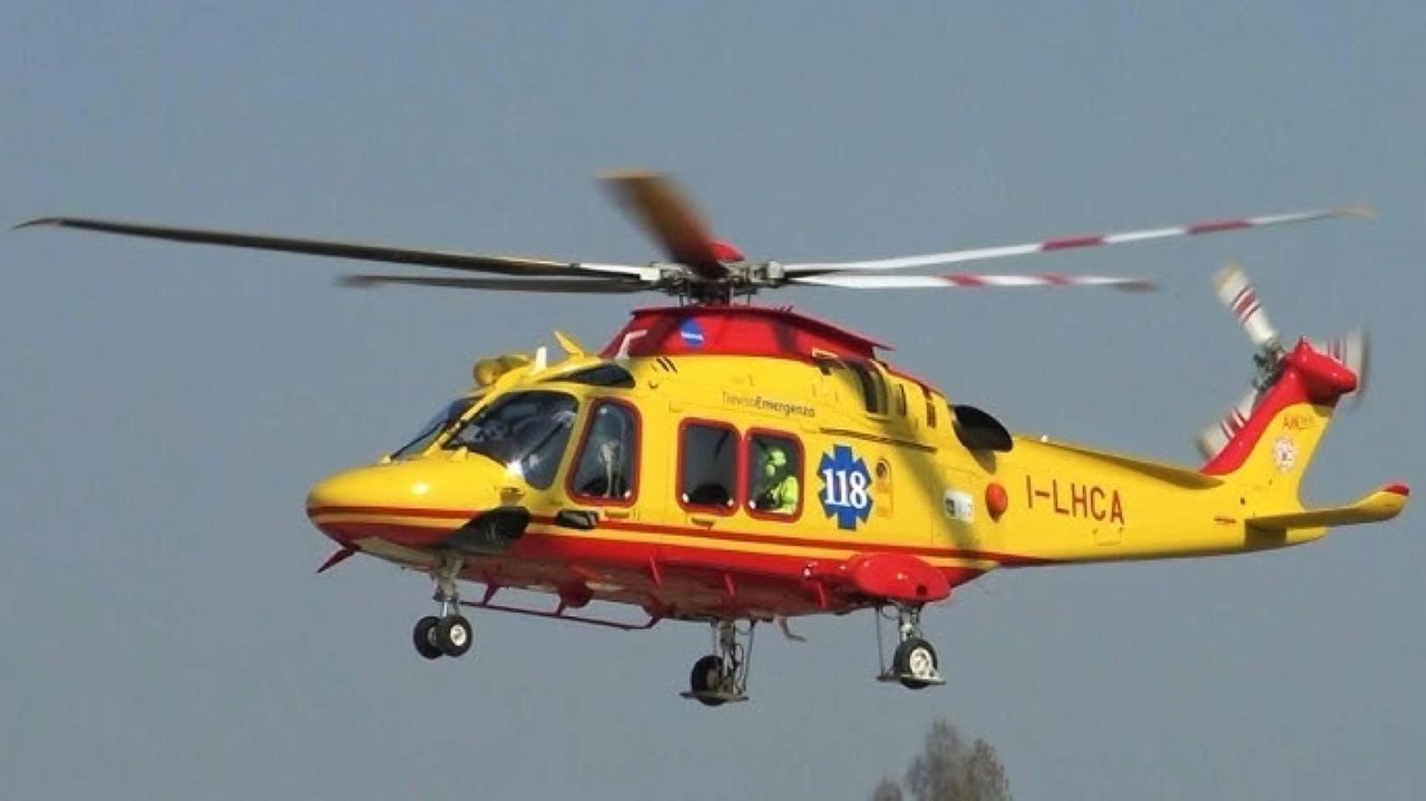 Nel Teramano, il ragazzo portato all'Aquila in elisoccorso Nel Teramano, il ragazzo portato all'Aquila in elisoccorso