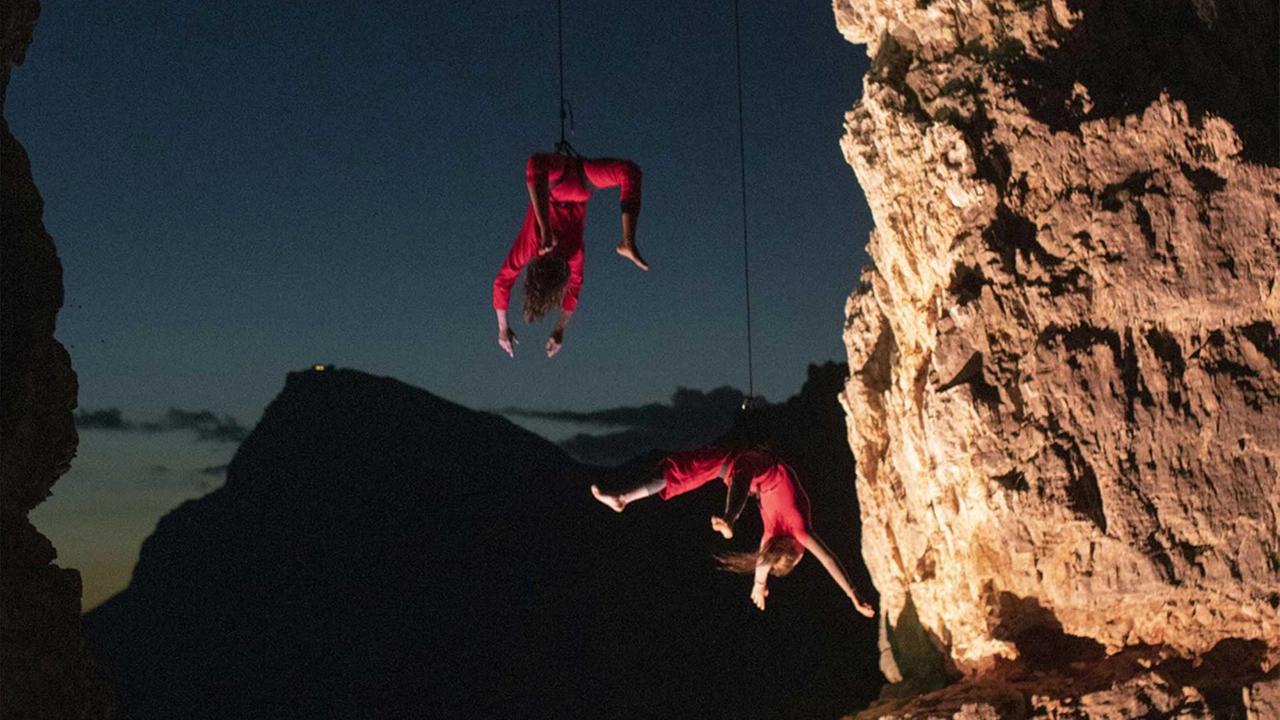 Circo Alpinismo, uno spettacolo in programma alla Torre di Baradello Circo Alpinismo, uno spettacolo in programma alla Torre di Baradello