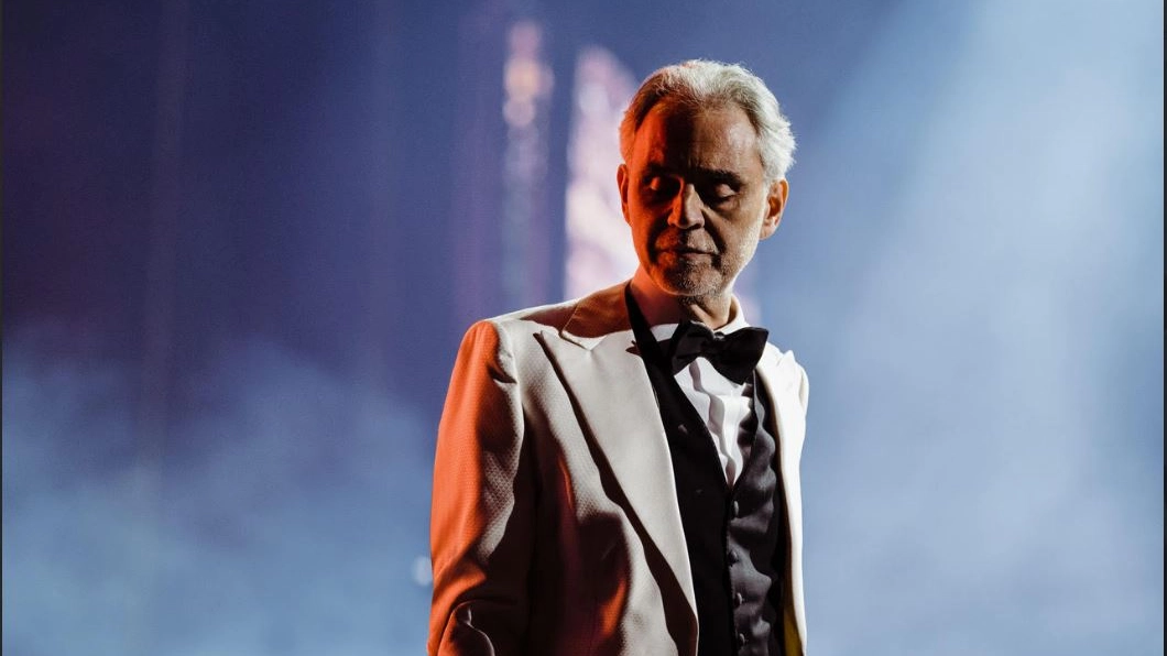 Il tenore Andrea Bocelli il 22 settembre compirà 67 anni. Ha tre figli: Amos, 30 anni, Matteo, 27, e Virginia, 13