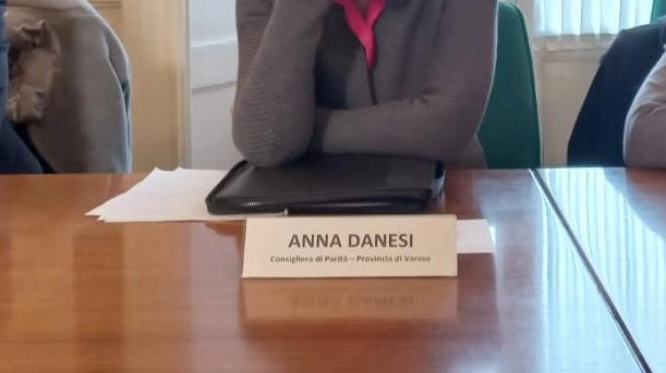 La consigliera di parità della Provincia di Varese Anna Danesi in prima linea per il sostegno alle donne nel lavoro