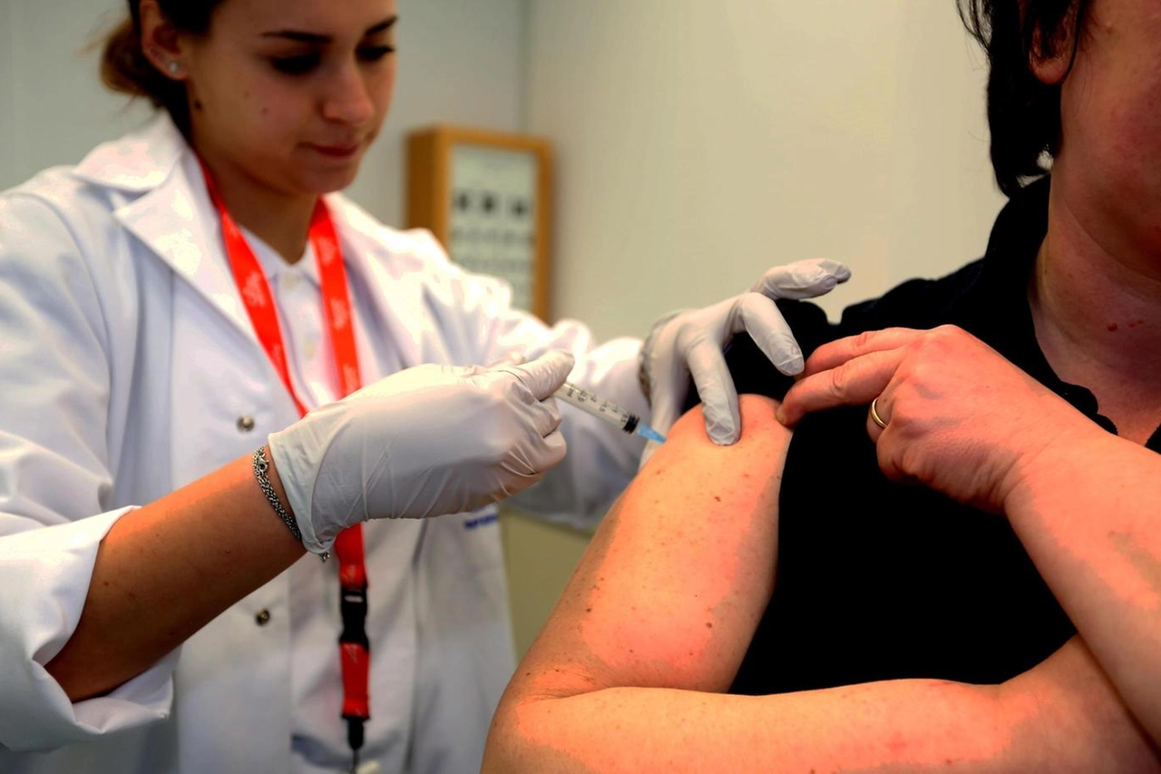 Un caso di meningite. Tredicenne al Meyer con febbre e nausea. Scatta la profilassi