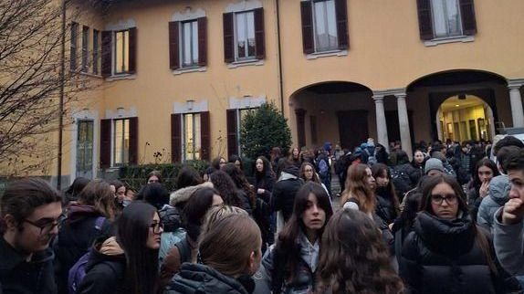 La protesta quest’inverno degli studenti del Quasimodo: nelle aule si gelava La protesta quest’inverno degli studenti del Quasimodo: nelle aule si gelava