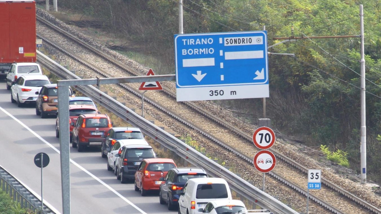 I Dem sondriesi chiedono a gran voce al sindaco e all’amministrazione comunale del capoluogo di considerare il nuovo parere... I Dem sondriesi chiedono a gran voce al sindaco e all’amministrazione comunale del capoluogo di considerare il nuovo parere...