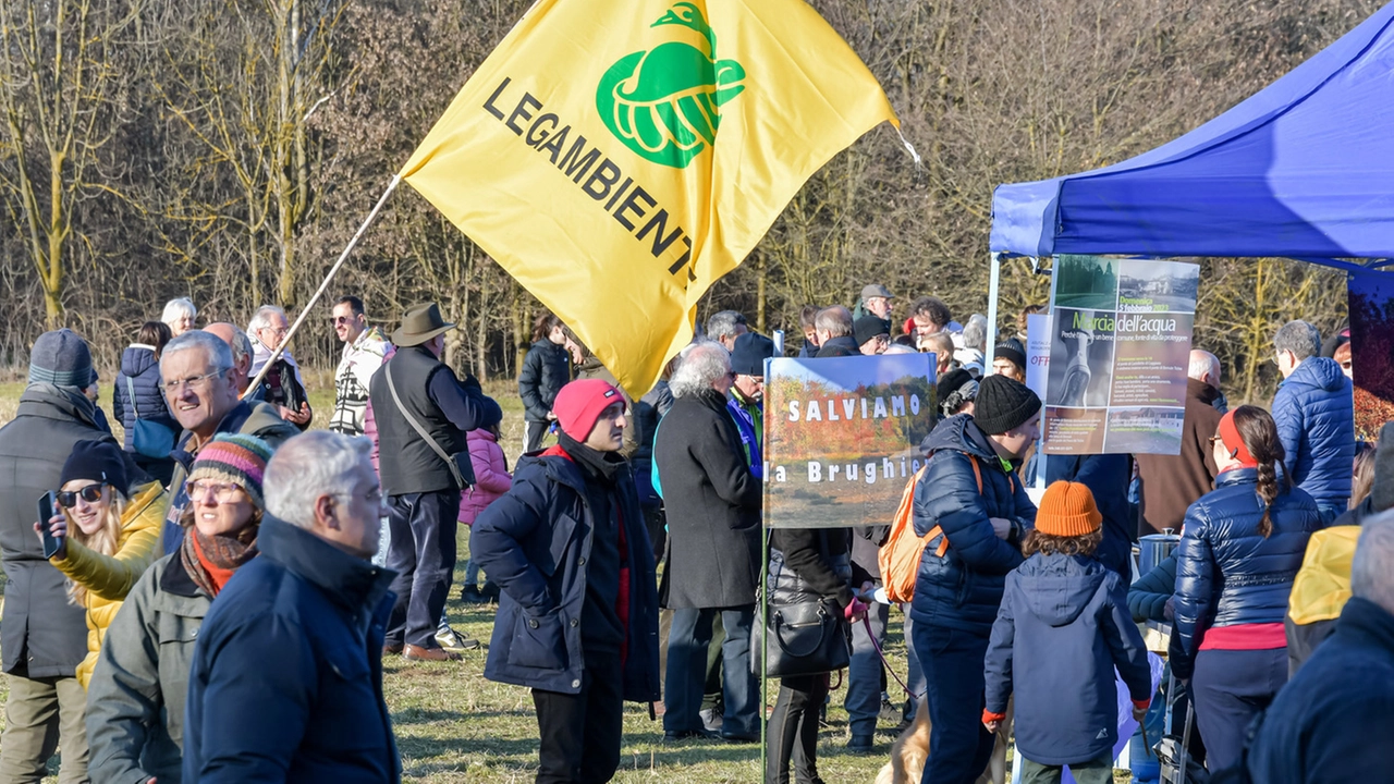 Una delle tante manifestazioni di protesta dei residenti attorno all’aeroporto che lottano per essere ascoltati da chi prende le decisioni Una delle tante manifestazioni di protesta dei residenti attorno all’aeroporto che lottano per essere ascoltati da chi prende le decisioni