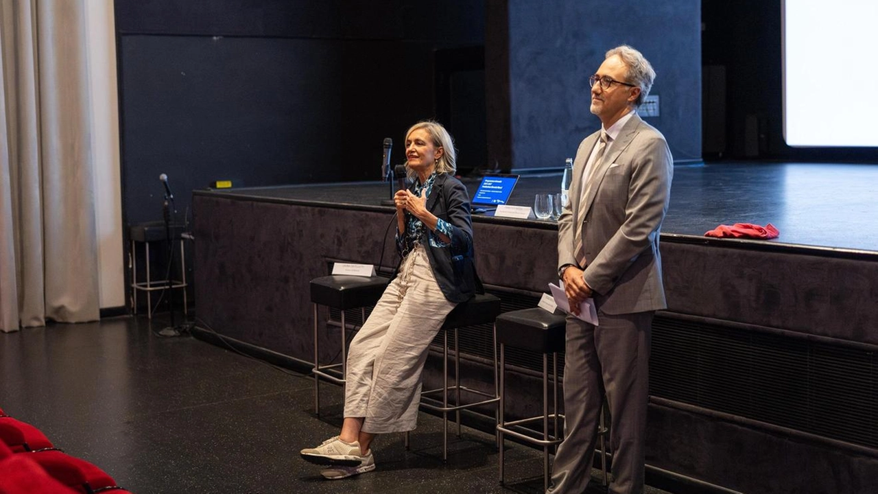 La presidente Francesca Bazoli e il direttore Stefano Karadjov di Fondazione Brescia Musei presentano le new entry nell’Alleanza La presidente Francesca Bazoli e il direttore Stefano Karadjov di Fondazione Brescia Musei presentano le new entry nell’Alleanza