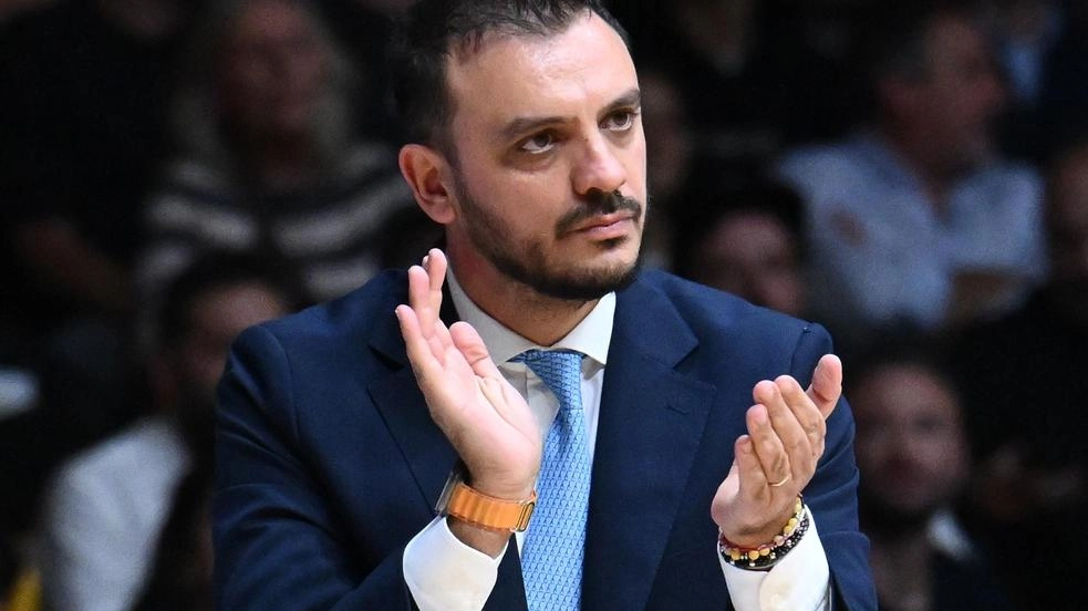 La Pallacanestro Cantù affronta la Fortitudo in una sfida di alto livello. Brienza sottolinea l'importanza dell'incontro e la necessità di una prestazione impeccabile. Urania, reduce da una vittoria, sfida la Valtur Brindisi in un match atteso. La Pallacanestro Cantù affronta la Fortitudo in una sfida di alto livello. Brienza sottolinea l'importanza dell'incontro e la necessità di una prestazione impeccabile. Urania, reduce da una vittoria, sfida la Valtur Brindisi in un match atteso.