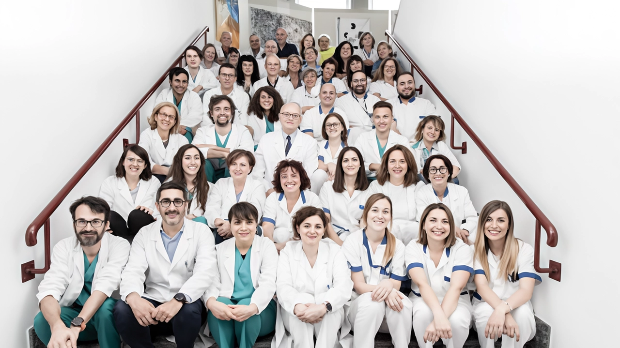 La forza del volontariato all’interno dell’Istituto dei Tumori di Milano. Un alloggio per chi viene da lontano e il sostegno nei momenti più duri. La forza del volontariato all’interno dell’Istituto dei Tumori di Milano. Un alloggio per chi viene da lontano e il sostegno nei momenti più duri.