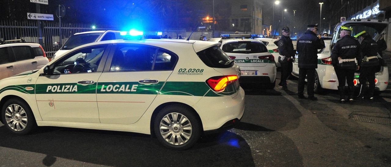 Milano, scontro auto-monopattino: muore ragazzo di 20 anni. Il conducente della vettura positivo all’etilometro
