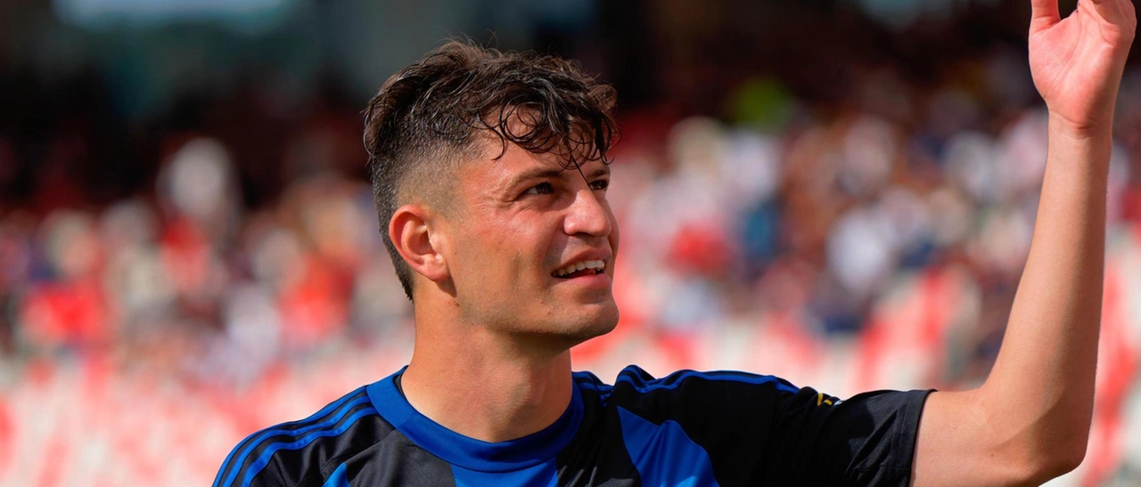 Il centrale in ritiro con l’Atalanta insieme a Vlahovic e Vavassori. La Dea dei canterani: Bonfanti guida la truppa