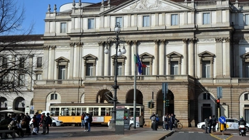 Il caso alla Scala . Urlò: "Palestina libera". Maschera licenziata