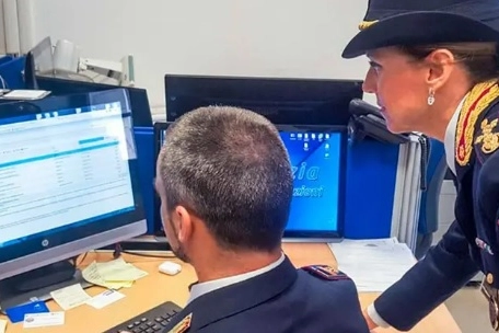 La Polizia di Stato ha arrestato 5 persone e sequestrato materiale video con minori abusati