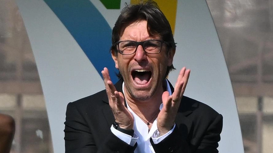Il Milan Primavera perde 2-1 contro il Torino, compromettendo la corsa ai playoff Scudetto. L'Inter consolida il secondo posto. Il Milan Primavera perde 2-1 contro il Torino, compromettendo la corsa ai playoff Scudetto. L'Inter consolida il secondo posto.