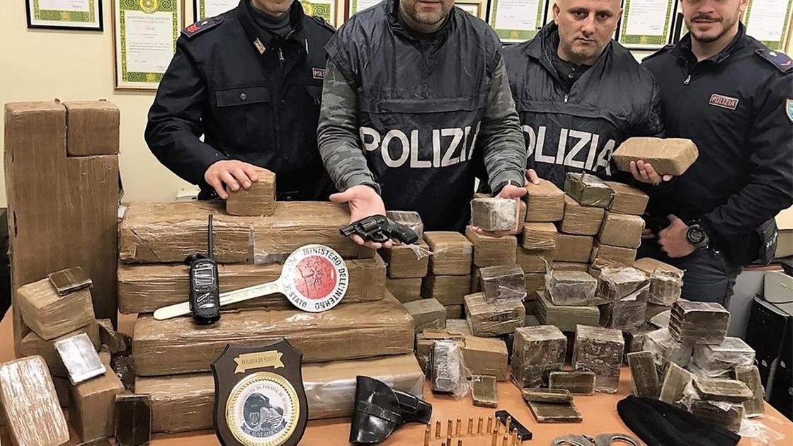 Il garage in affitto per la droga. Una coppia importava dalla Spagna Il garage in affitto per la droga. Una coppia importava dalla Spagna