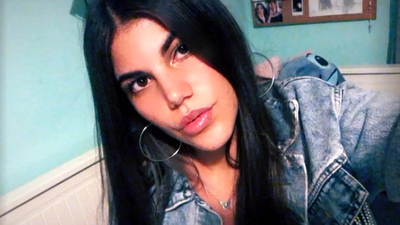 Sofia Castelli è stata uccisa nel sonno dall’ex fidanzato Zakaria Atqaoui nella notte del 29 luglio del 2023: aveva 20 anni