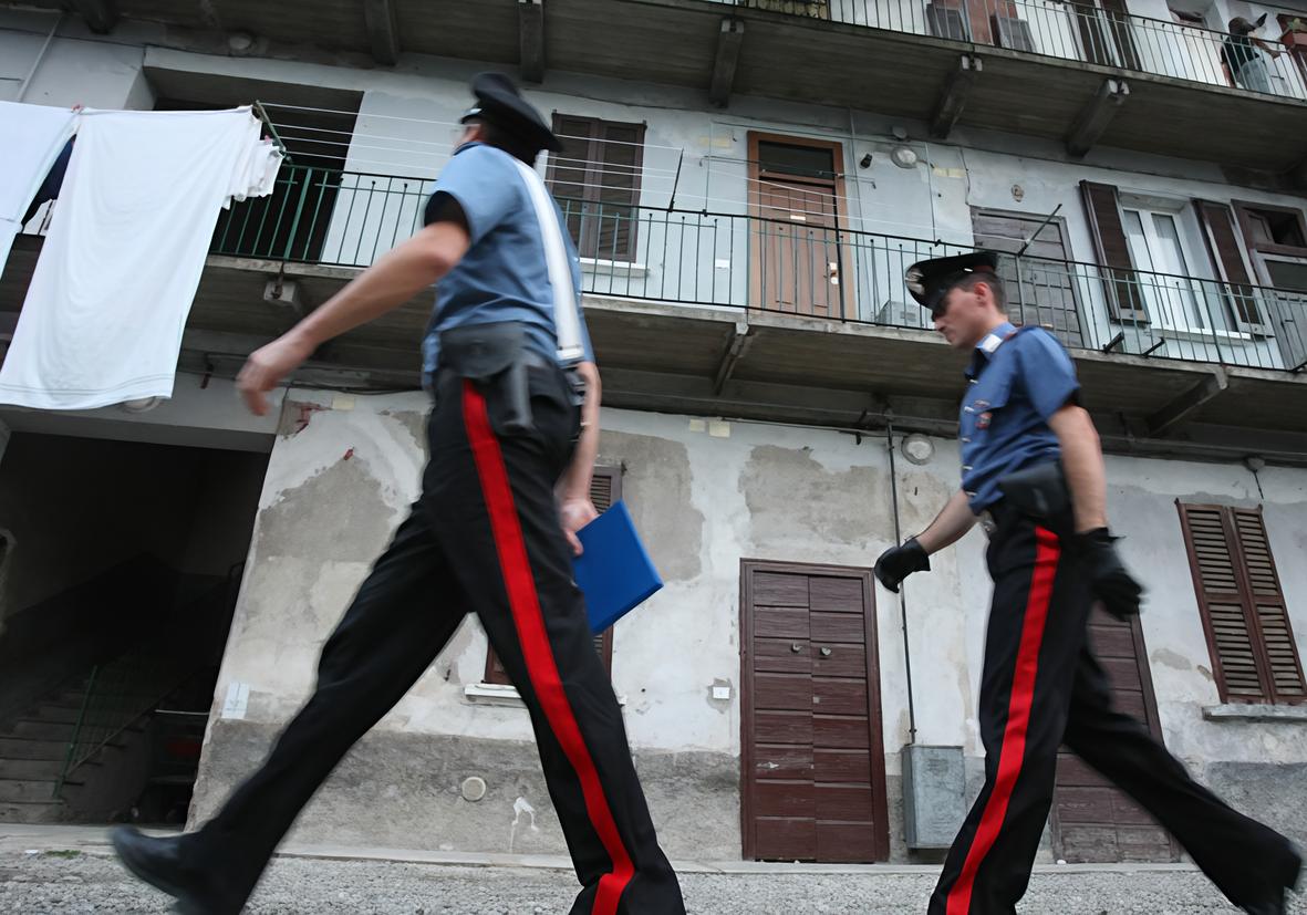 Nel monolocale una centrale dello spaccio