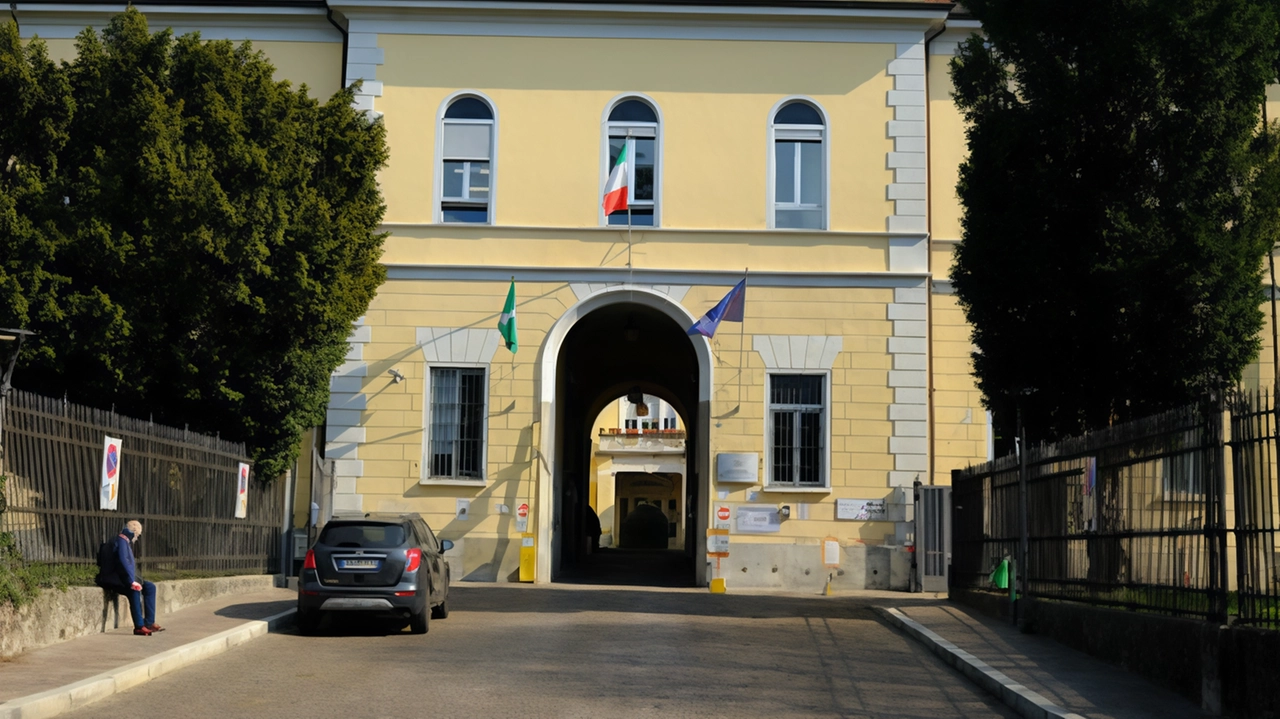 Seregno, il Trabattoni Ronzoni è chiuso per lavori e intanto si valutano soluzioni alternative. Al tavolo del Cobac, l’ipotesi di polo riabilitativo a San Salvatore. Serviranno circa 80 milioni.