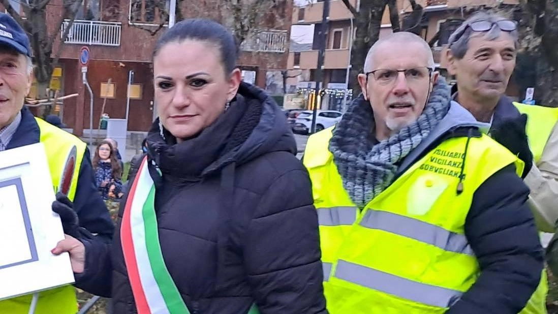 Nonni Vigile benemeriti: sono loro gli "over" con la paletta e il giubbetto giallo fosforescente che accompagnano i bambini a...