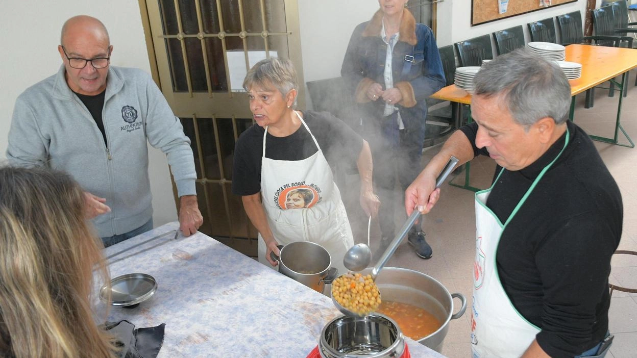 La tradizione risale al 1881, l’intento era dare un pasto caldo ai poveri. Ieri alcuni piatti sono andati alla mensa interna della Casa del Giovane . La tradizione risale al 1881, l’intento era dare un pasto caldo ai poveri. Ieri alcuni piatti sono andati alla mensa interna della Casa del Giovane .