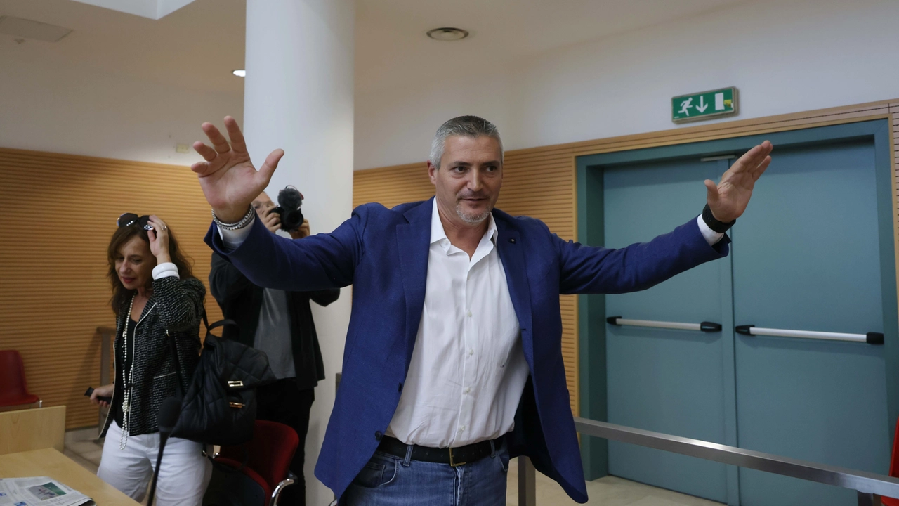 Il primario raggiante il giorno dell'assoluzione in Appello