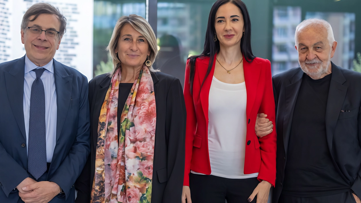 Da sinistra Elio Franzini Valentina Garavaglia Marina Brambilla e Gianni Canova Da sinistra Elio Franzini Valentina Garavaglia Marina Brambilla e Gianni Canova