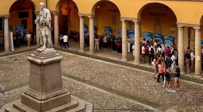Dorno, arabo alle scuole medie: contestazioni al progetto finanziato dalla Qatar Foundation Dorno, arabo alle scuole medie: contestazioni al progetto finanziato dalla Qatar Foundation