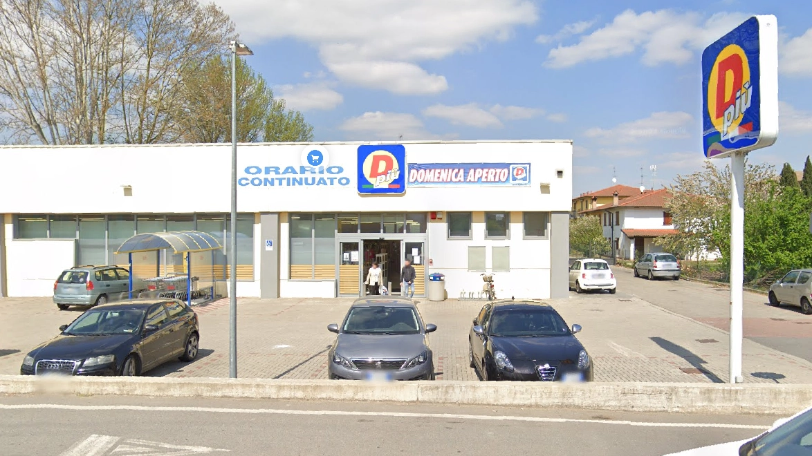 Il supermercato DPiù di Albuzzano dove è avvenuta la rapina Il supermercato DPiù di Albuzzano dove è avvenuta la rapina