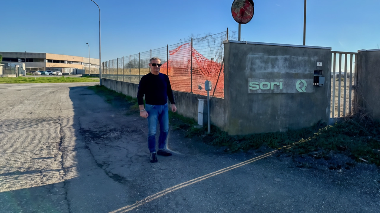 GUARDAMIGLIO (Lodi) Disco verde all’avvio del procedimento in variante al piano di governo del territorio per consentire l’insediamento dell’attività all’interno dell’area... GUARDAMIGLIO (Lodi) Disco verde all’avvio del procedimento in variante al piano di governo del territorio per consentire l’insediamento dell’attività all’interno dell’area...