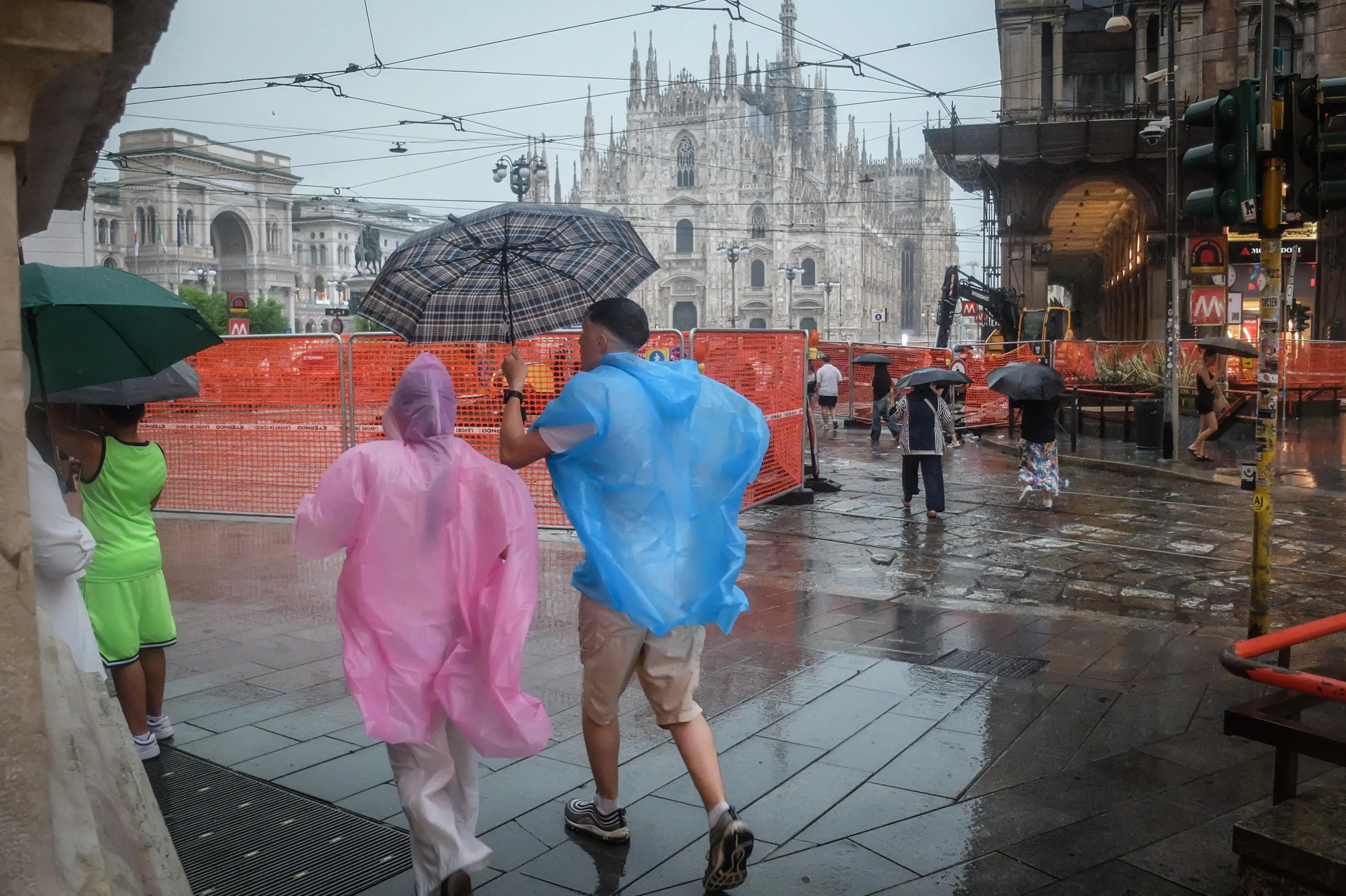 Nuova ondata di maltempo sulla Lombardia: una donna è morta nel Milanese. La diretta