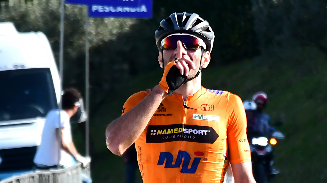 Ciclismo, la decisione sofferta dopo 24 anni di attività agonistica coi giovani. Il manager Paolo Riva: "Abbiamo vinto e lanciato tanti ragazzi tra i prof". Ciclismo, la decisione sofferta dopo 24 anni di attività agonistica coi giovani. Il manager Paolo Riva: "Abbiamo vinto e lanciato tanti ragazzi tra i prof".