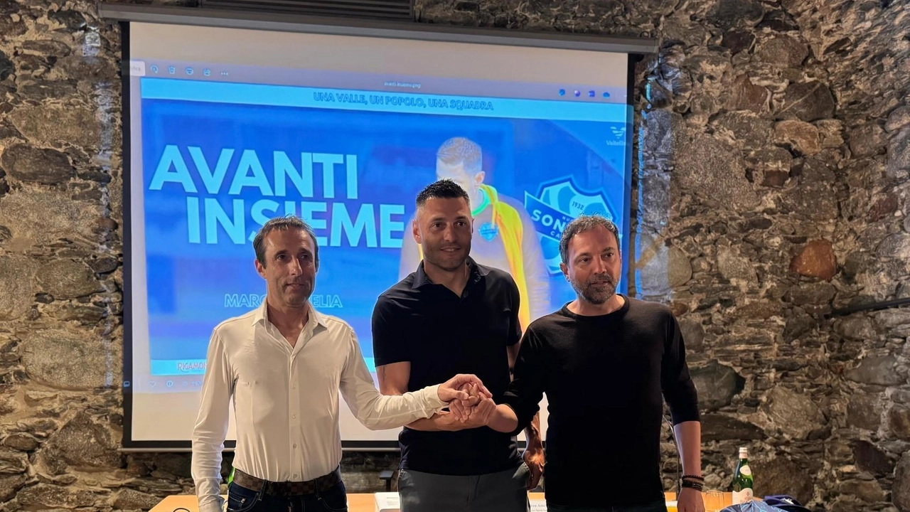 Marco Amelia guiderà ancora il Sondrio Calcio in Serie D, confermato dopo una stagione di successo e salvezza. Marco Amelia guiderà ancora il Sondrio Calcio in Serie D, confermato dopo una stagione di successo e salvezza.