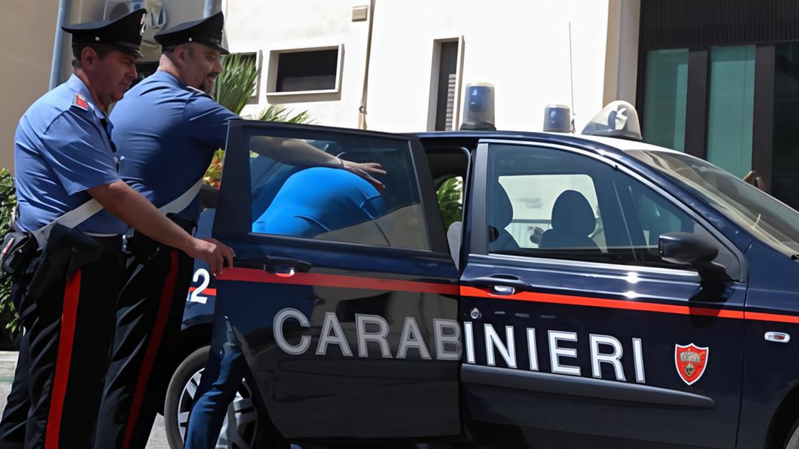 Quistello, perseguita la ex e il nuovo compagno di lei: arrestato 50enne Quistello, perseguita la ex e il nuovo compagno di lei: arrestato 50enne