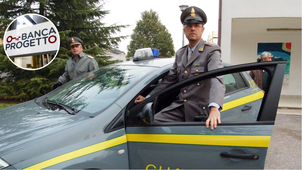 La Guardia di Finanza perquisisce la sede di Banca Progetto (foto repertorio) La Guardia di Finanza perquisisce la sede di Banca Progetto (foto repertorio)