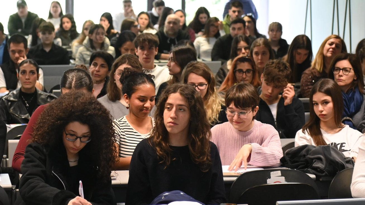 L’Insubria in posizioni di rilievo con un numero di iscritti tra i 10 e i 20mila L’Insubria in posizioni di rilievo con un numero di iscritti tra i 10 e i 20mila