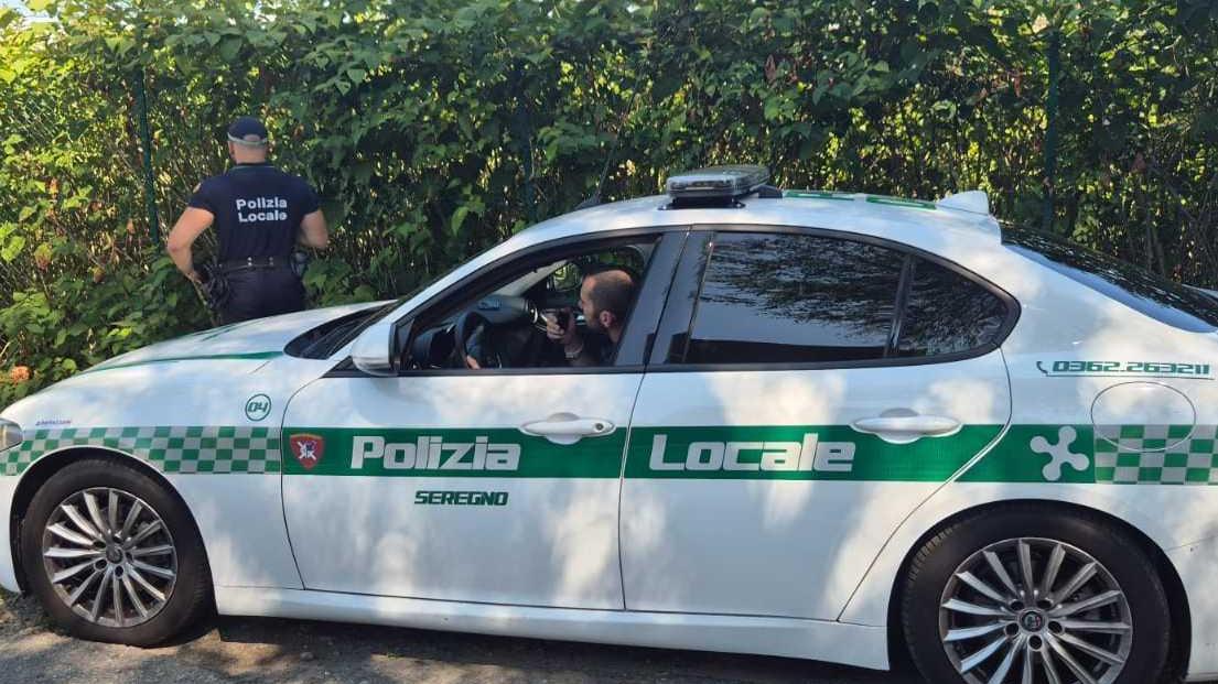 Discarica abusiva scovata dai droni. Rifiuti abbandonati, tre denunce Discarica abusiva scovata dai droni. Rifiuti abbandonati, tre denunce