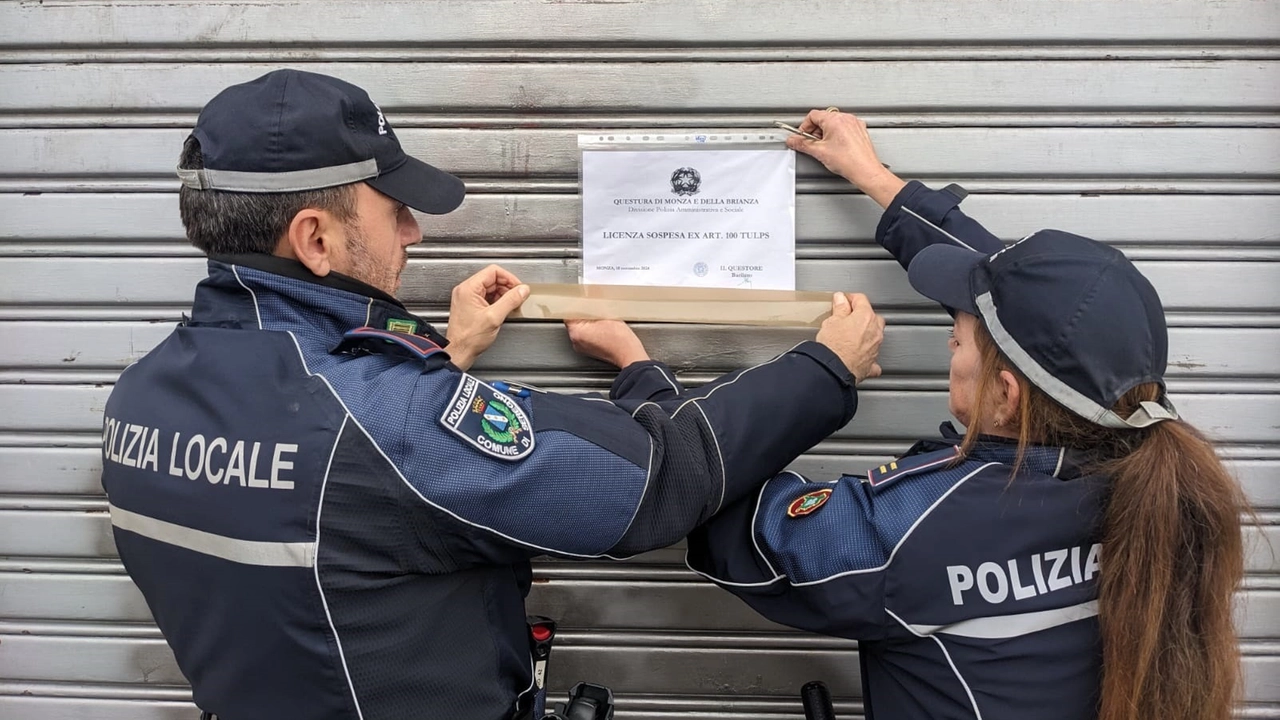 Seregno, chiuso minimarket: in azione la polizia locale Seregno, chiuso minimarket: in azione la polizia locale