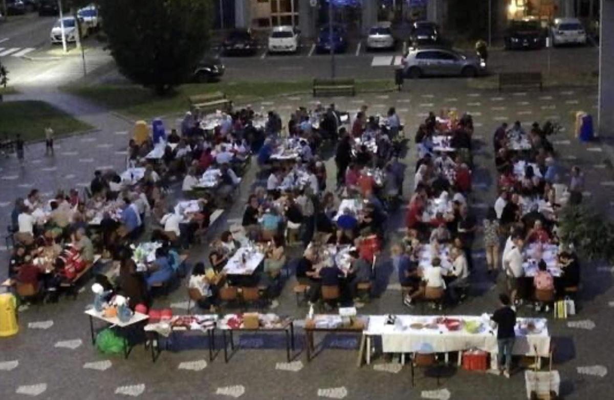 sotto le stelle in piazza torna il pic nic solidale condiviso coi pi249 fragili