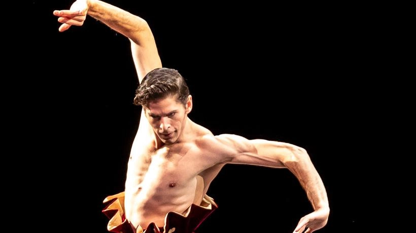 Un artista seducente, protagonista assoluto della danza spagnola: Sergio Bernal sarà a Brescia il 29 marzo, unica tappa lombarda del... Un artista seducente, protagonista assoluto della danza spagnola: Sergio Bernal sarà a Brescia il 29 marzo, unica tappa lombarda del...