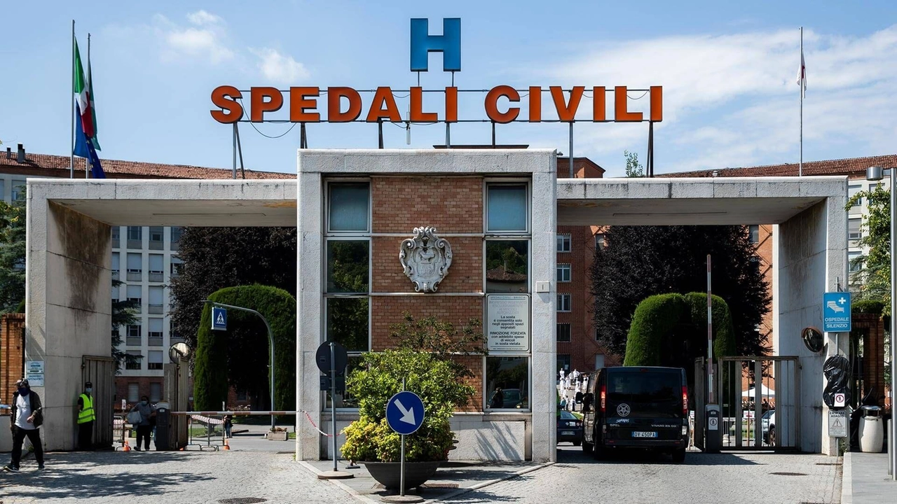 La prima udienza è stata fissata per maggio Il contenzioso è nato sulla scorta di presunte discrepanze tra consumi e importi pagati ritenuti eccessivi e ancora oggetto di analisi La prima udienza è stata fissata per maggio Il contenzioso è nato sulla scorta di presunte discrepanze tra consumi e importi pagati ritenuti eccessivi e ancora oggetto di analisi