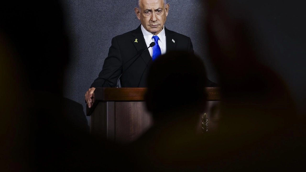 "Coloro che oggi chiedono la fine della guerra non solo stanno irrigidendo la posizione di Hamas e ritardando il rilascio... "Coloro che oggi chiedono la fine della guerra non solo stanno irrigidendo la posizione di Hamas e ritardando il rilascio...