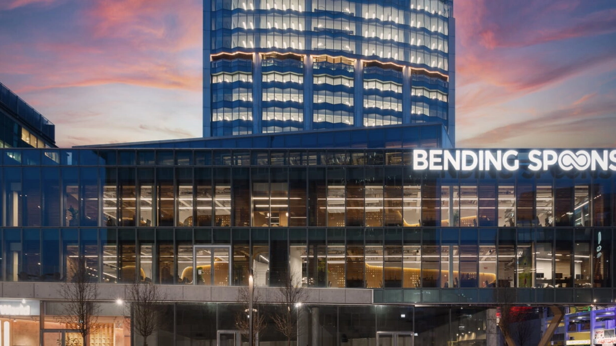 L'azienda Bending Spoons ha sede a Milano e produce software utilizzati da 1 miliardo di utenti nel mondo L'azienda Bending Spoons ha sede a Milano e produce software utilizzati da 1 miliardo di utenti nel mondo