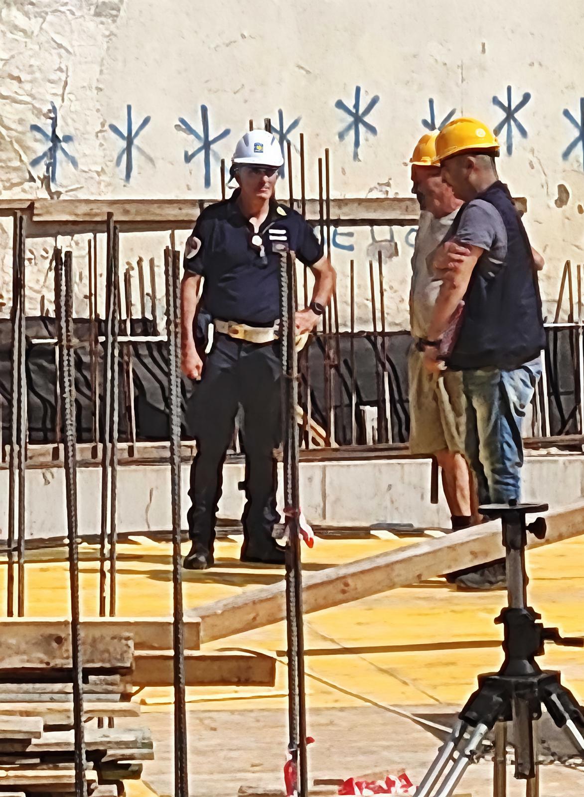 Attività sospese in due cantieri. Violate le norme di sicurezza