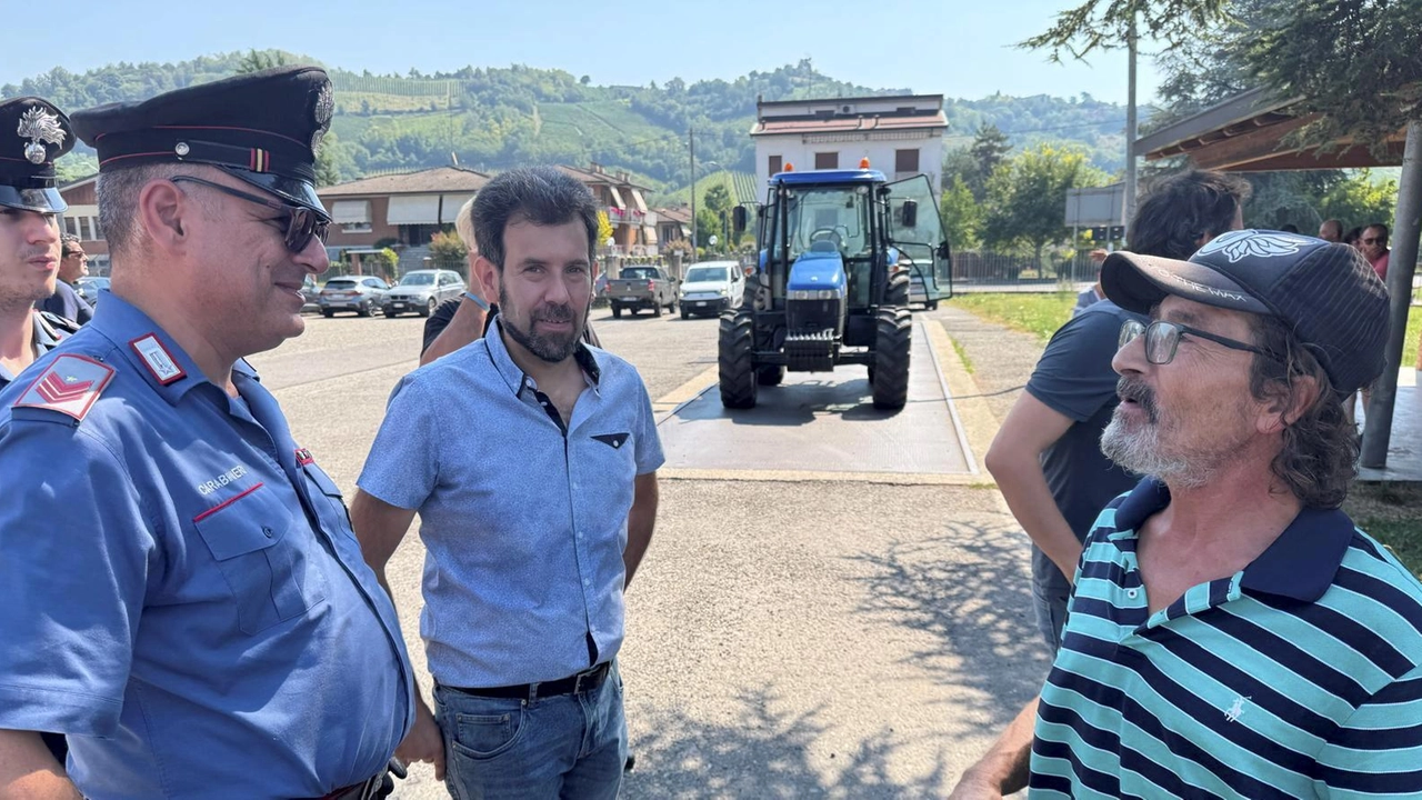 La settimana prossima sarà cruciale per il futuro di TdO E da domani i 65 dipendenti saranno pronti ad accogliere i conferimenti di uve Si vedrà se arriveranno La settimana prossima sarà cruciale per il futuro di TdO E da domani i 65 dipendenti saranno pronti ad accogliere i conferimenti di uve Si vedrà se arriveranno