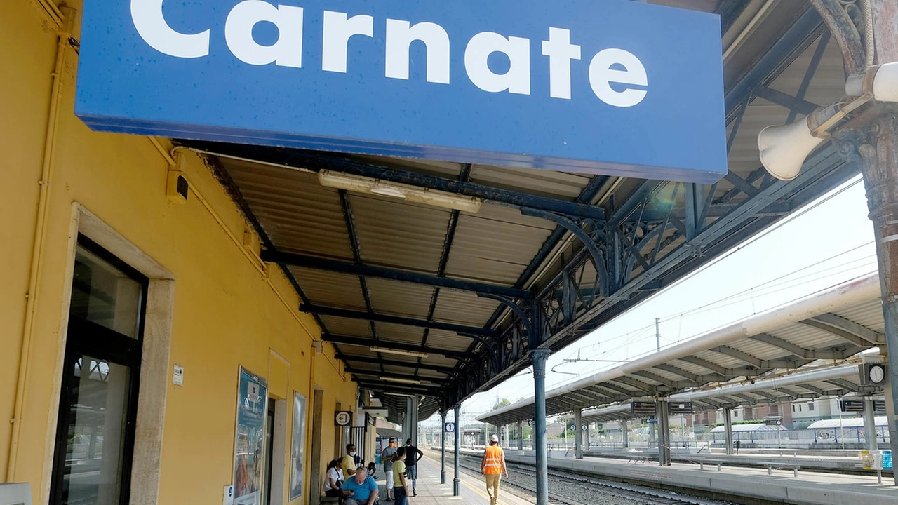 La stazione di Carnate (Archivio)