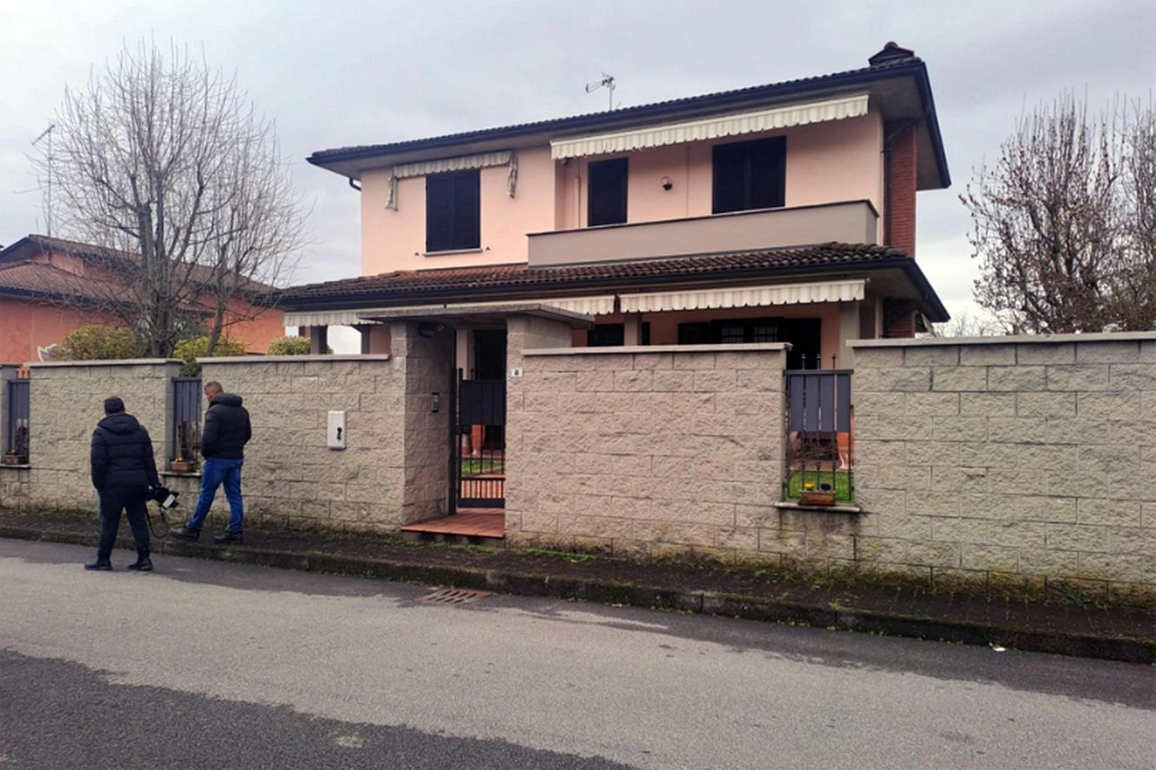 Carabinieri Ris nella villetta di Garlasco con droni