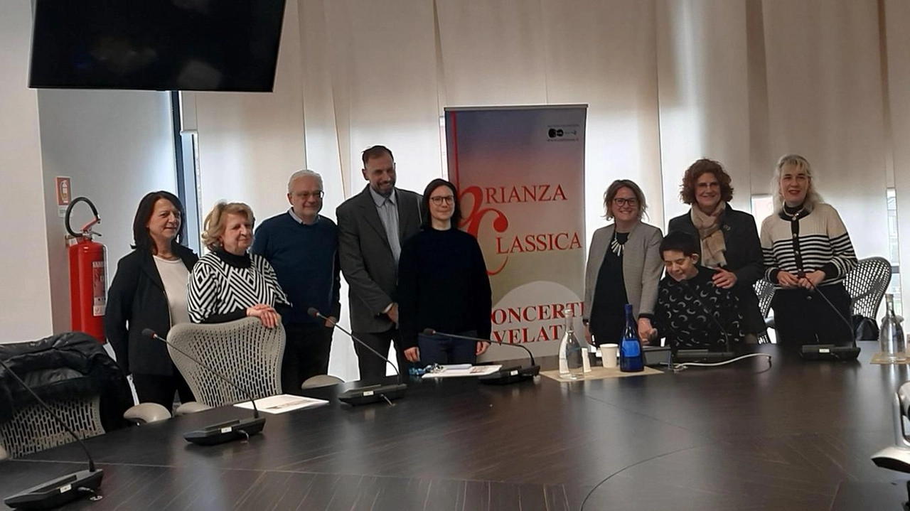 Pioggia di appuntamenti in tutta la provincia in nome di Scarlatti e Ravel. Spazio pure a scuole e quartieri, i concerti entreranno nei centri disabili. Pioggia di appuntamenti in tutta la provincia in nome di Scarlatti e Ravel. Spazio pure a scuole e quartieri, i concerti entreranno nei centri disabili.