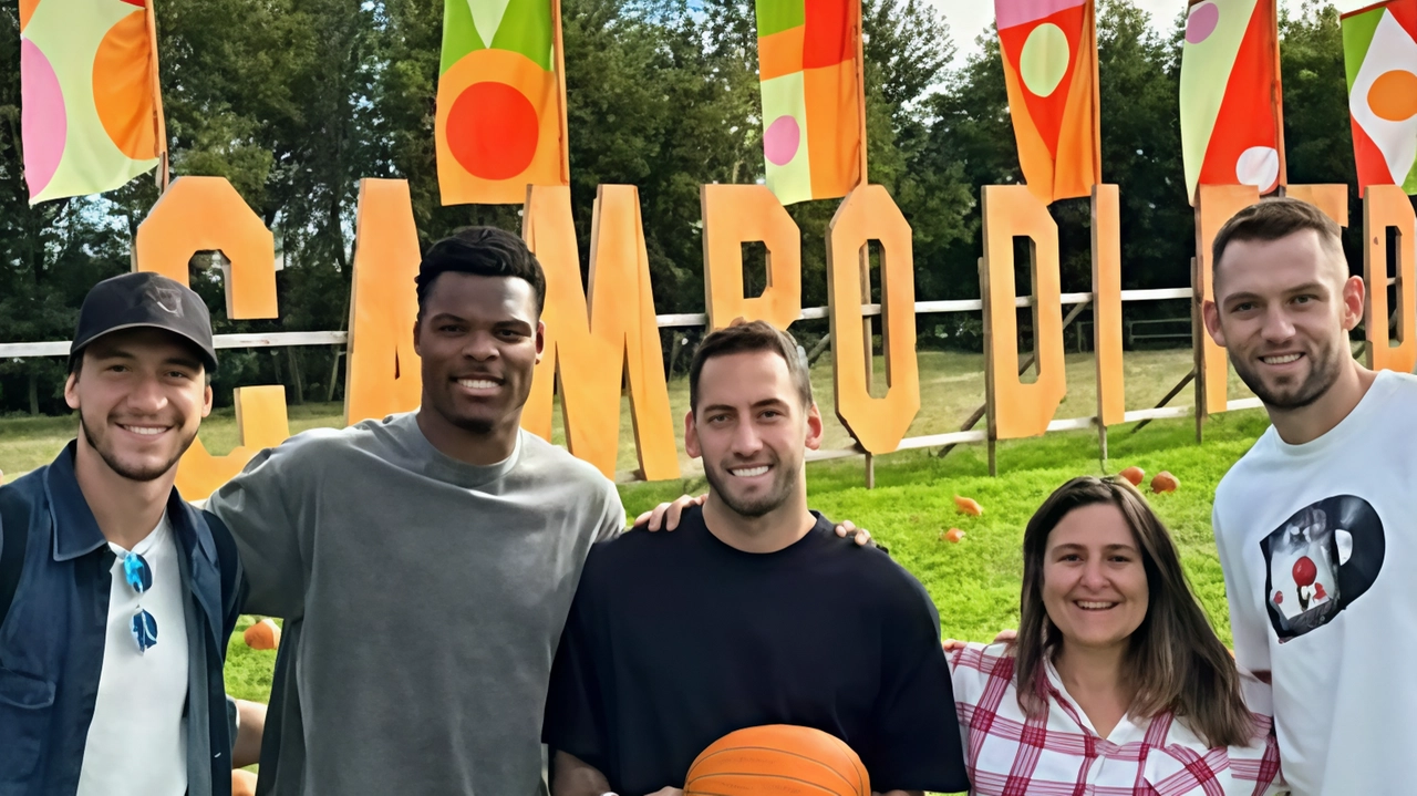 Calhanoglu, Dumfries, Darmian e de Vrij in visita all’azienda agricola di Nerviano Calhanoglu, Dumfries, Darmian e de Vrij in visita all’azienda agricola di Nerviano