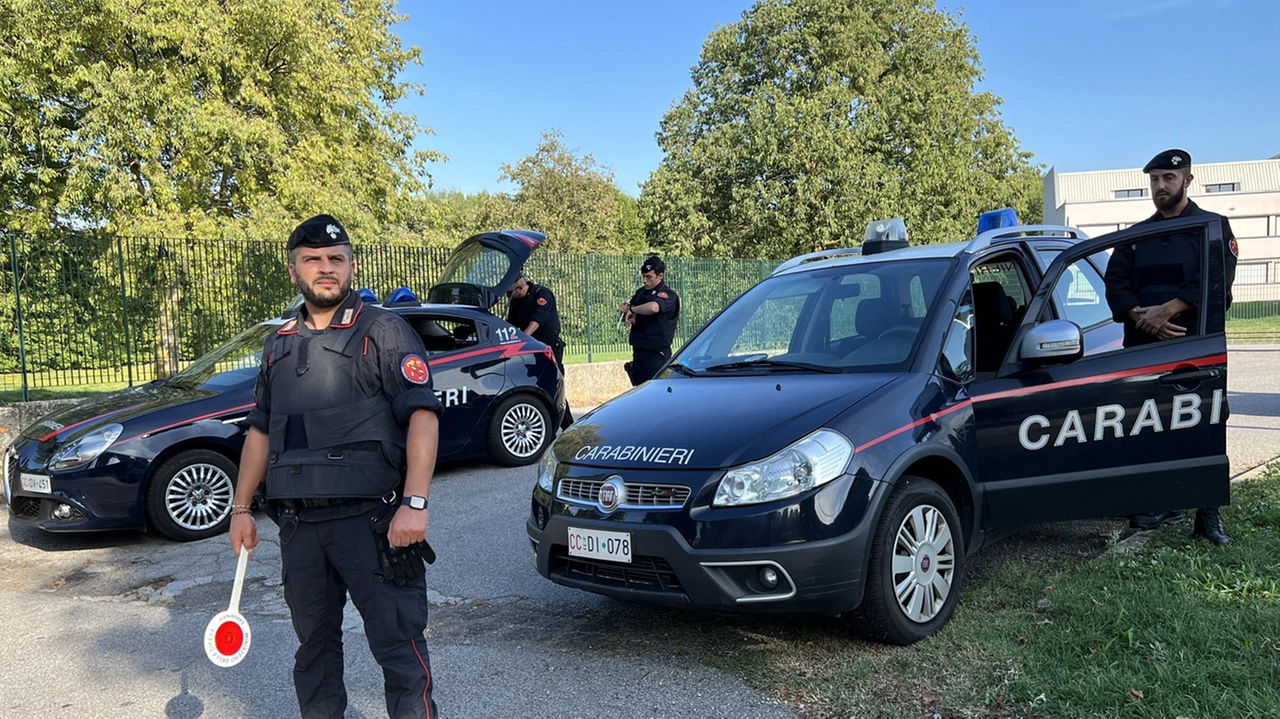 Controlli anti droga a Rozzano Controlli anti droga a Rozzano