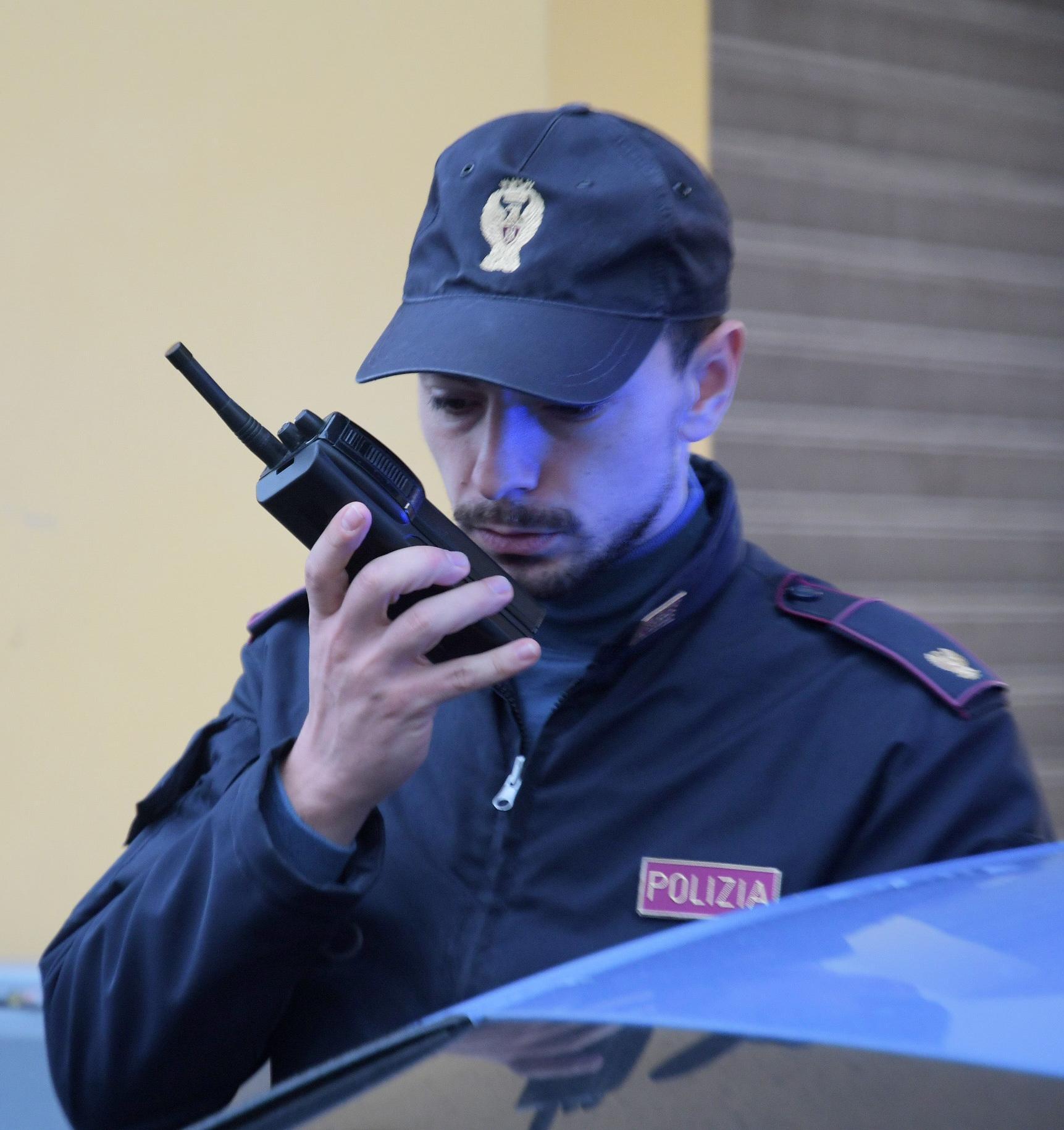 rapina vicino alla stazione scatta l arresto da Ilgiorno.it rapina vicino alla stazione scatta l arresto