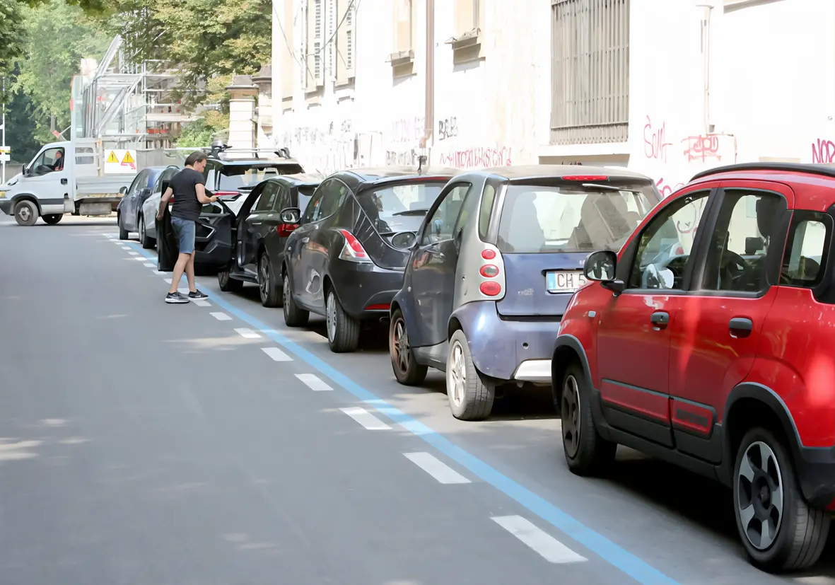 La Giunta allunga i pass. Chi ha pagato per il centro può cercare gratis in Villa
